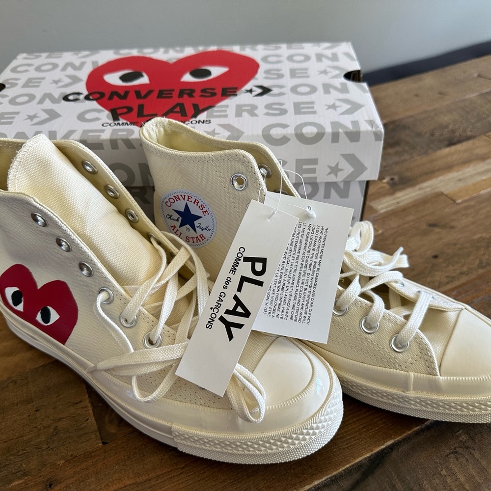 Comme des Garcons PLAY Converse High-Top Sneakers sz7/40/25.5
